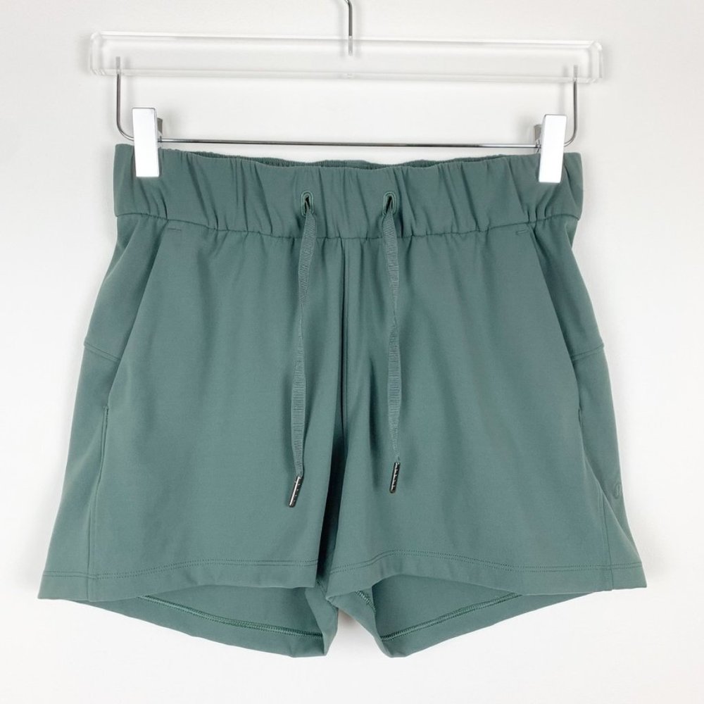 lululemon | On The Fly Short Teal Shadow